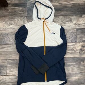 North face sweater